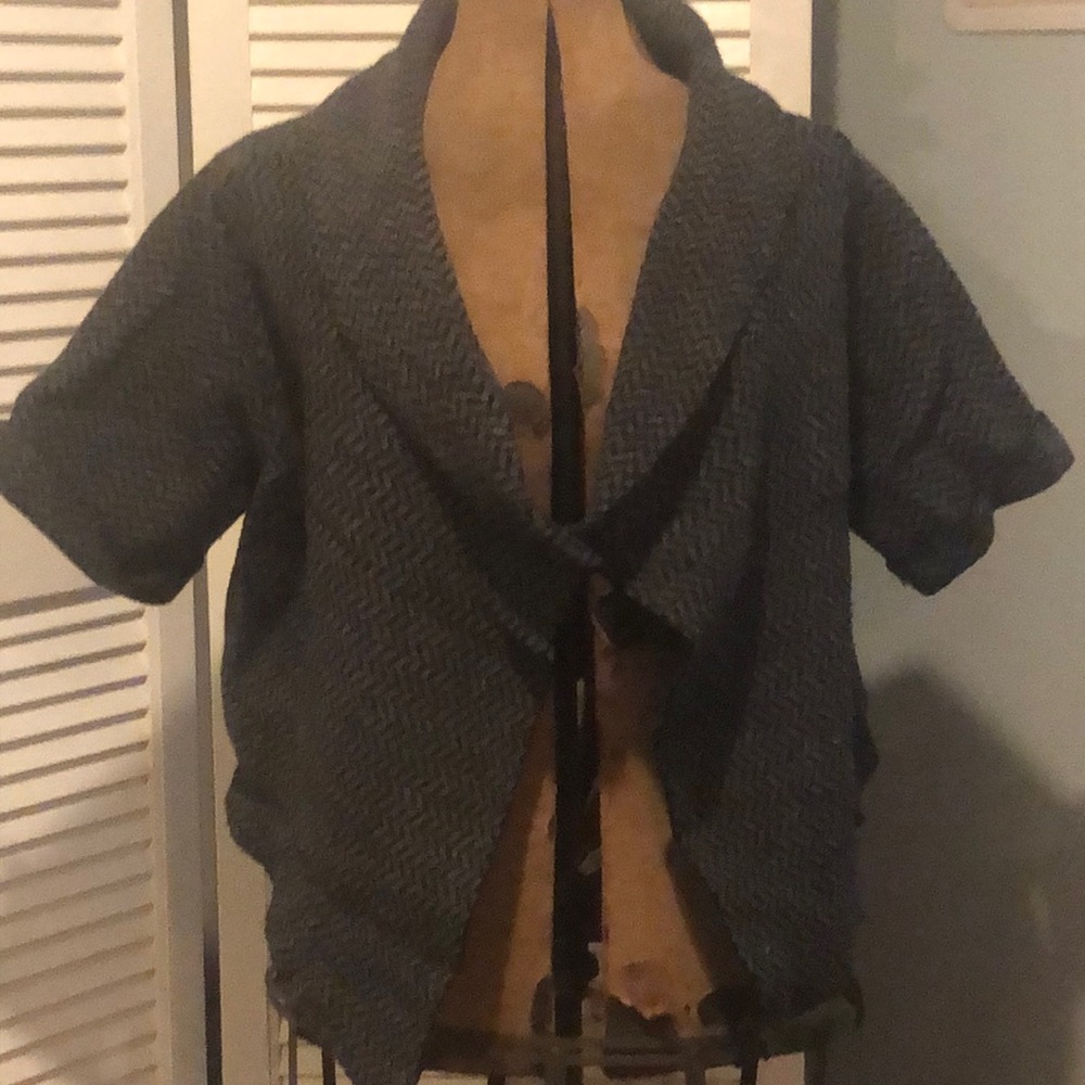 Sweater jacket/shrug